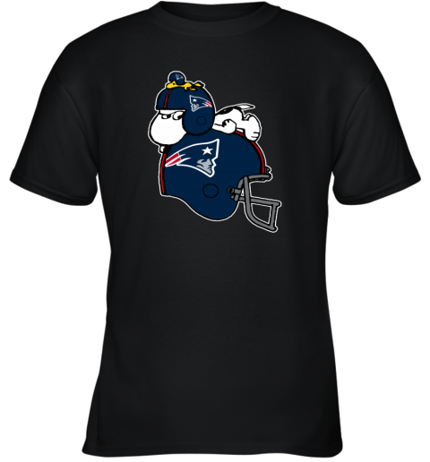 zvpn snoopy and woodstock resting on new englands patriots helmet youth t shirt 26 front black