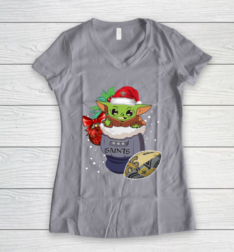 New Orleans Saints Christmas Baby Yoda Star Wars Funny Happy NFL Women's V-Neck T-Shirt 4