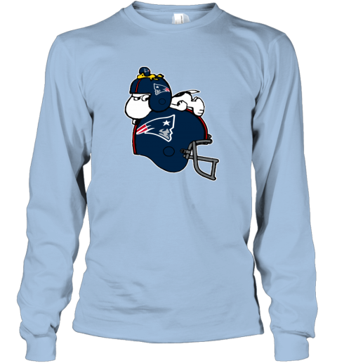 ybou snoopy and woodstock resting on new englands patriots helmet long sleeve tee 14 front light blue