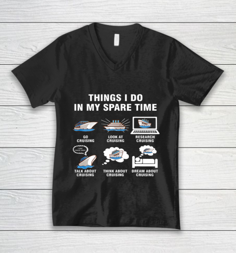 6 Things I Do In My Spare Time Cruising Lovers V-Neck T-Shirt