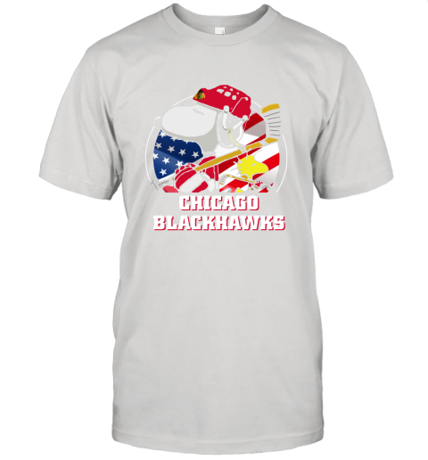 vy7z-chicago-blackhawks-ice-hockey-snoopy-and-woodstock-nhl-jersey-t-shirt-60-front-white-480px