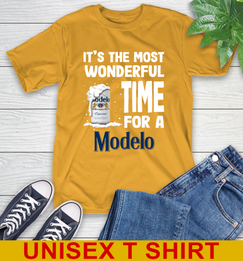 I't the most wonderful time for a Modelo Especial beer lovers 2