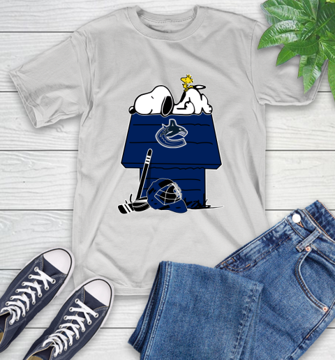 Vancouver Canucks NHL Hockey Snoopy Woodstock The Peanuts Movie T-Shirt