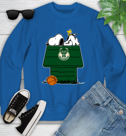 Milwaukee Bucks NBA Basketball Snoopy Woodstock The Peanuts Movie Youth Sweatshirt 8