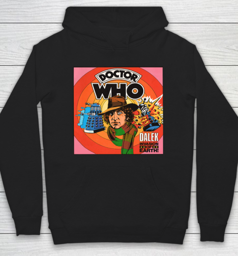 Doctor Who Shirt Vintage Dr. Who vs Daleks  Tom Baker Hoodie