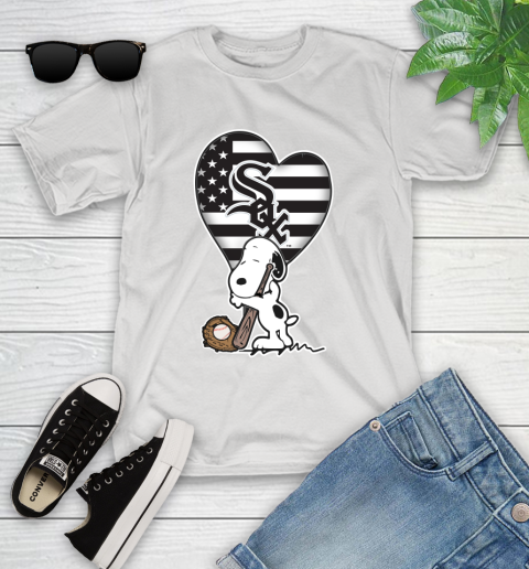 Chicago White Sox MLB Baseball The Peanuts Movie Adorable Snoopy Youth T-Shirt