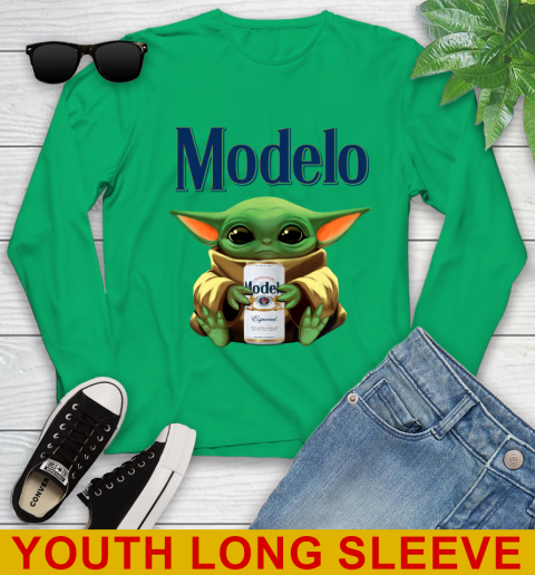 Star Wars Baby Yoda Hugs Modelo Especial Beer Shirt 128