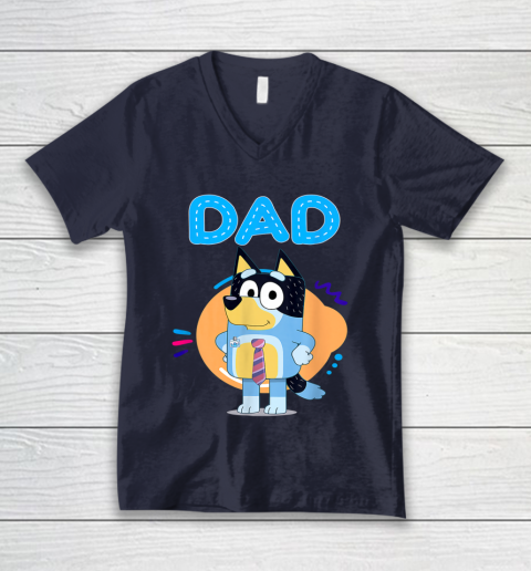 Family Blueys Love Dad Love Mom Blueys Love Mom V-Neck T-Shirt 2