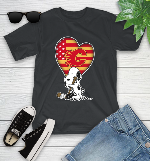Calgary Flames NHL Hockey The Peanuts Movie Adorable Snoopy Youth T-Shirt 2