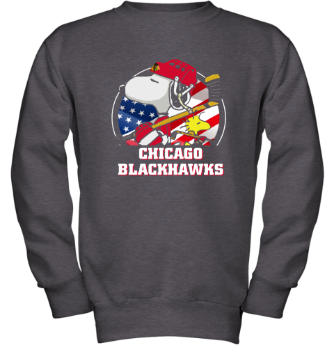 wyxn-chicago-blackhawks-ice-hockey-snoopy-and-woodstock-nhl-youth-sweatshirt-47-front-dark-heather-480px