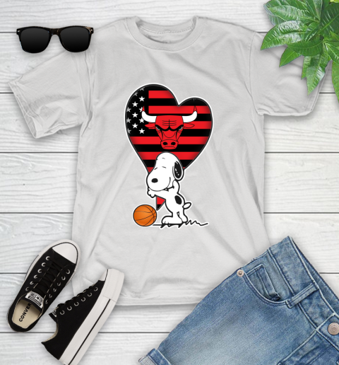 Chicago Bulls NBA Basketball The Peanuts Movie Adorable Snoopy Youth T-Shirt