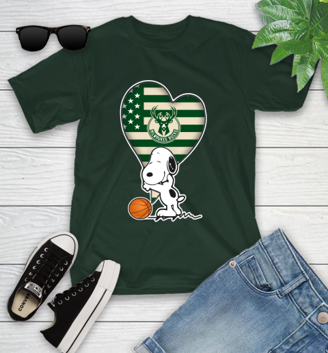 Milwaukee Bucks NBA Basketball The Peanuts Movie Adorable Snoopy Youth T-Shirt 5