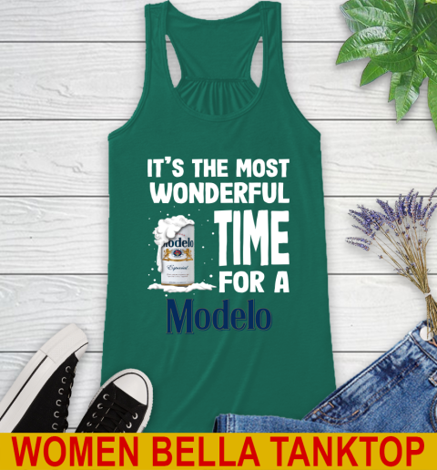 I't the most wonderful time for a Modelo Especial beer lovers 41