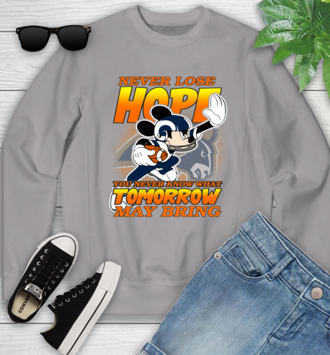 Los Angeles Rams NFL Football Mickey Disney Never Lose Hope Youth Sweatshirt 3