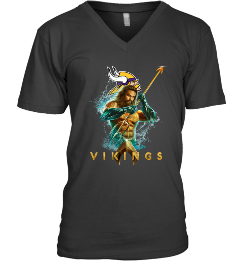 NFL Minnesota Vikings Aquaman DC Football Sports vBQw4XrjBE6 v neck unisex 8 95 151514 front black