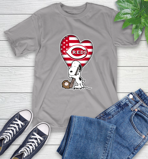 Cincinnati Reds MLB Baseball The Peanuts Movie Adorable Snoopy T-Shirt 6