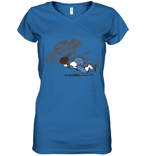 Tennessee Titans Snoopy Plays The Football Game c5l6 tennessee titans snoopy plays the football game women v neck t shirt 39 front royal