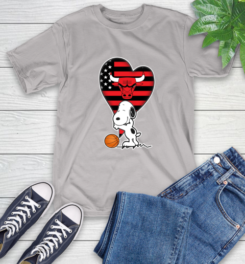 Chicago Bulls NBA Basketball The Peanuts Movie Adorable Snoopy T-Shirt 12