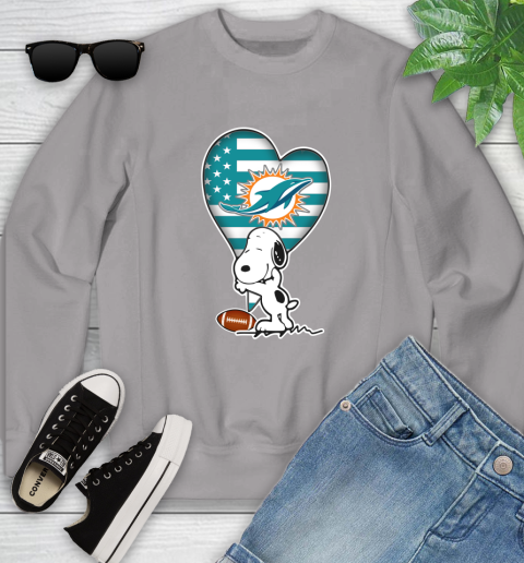 Miami Dolphins NFL Football The Peanuts Movie Adorable Snoopy Youth Sweatshirt 4