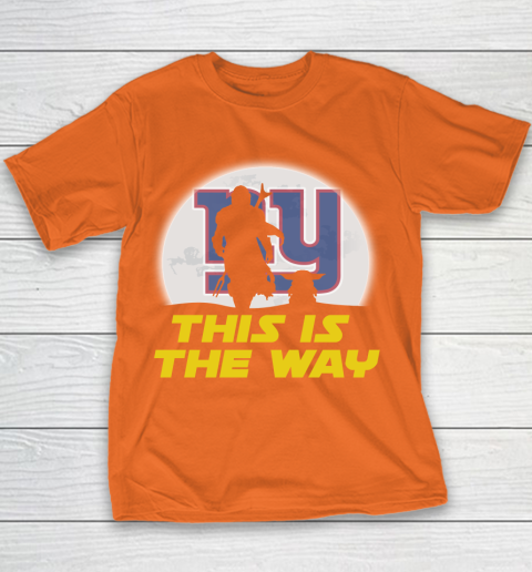 New York Giants NFL Football Star Wars Yoda And Mandalorian This Is The Way Youth T-Shirt 4