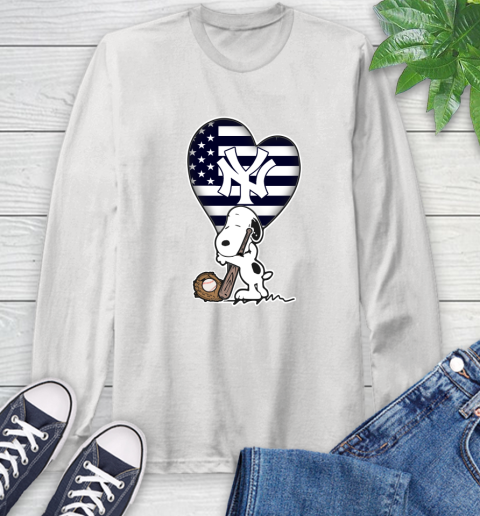 New York Yankees MLB Baseball The Peanuts Movie Adorable Snoopy Long Sleeve T-Shirt