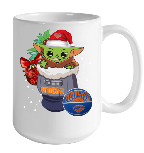 New York Knicks Christmas Baby Yoda Star Wars Funny Happy NBA Color Changing Mug 15oz 2