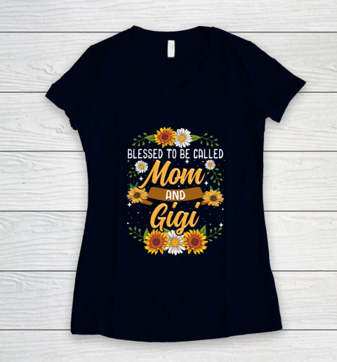 Womens I Have Two Titles Mom And Gigi Shirt Sunflower Gigi Gift