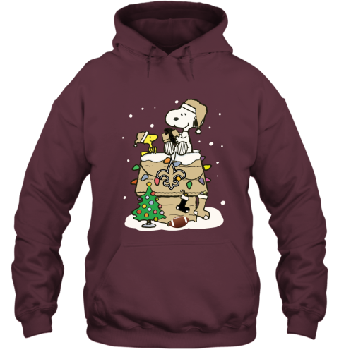 ybf0 a happy christmas with new orleans saints snoopy hoodie 23 front maroon