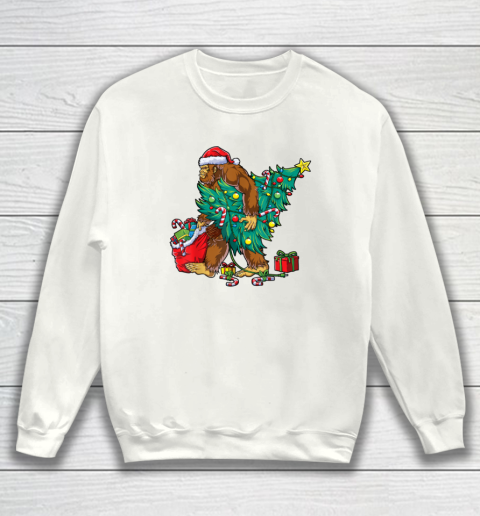 Bigfoot Christmas Tree Lights Xmas Boys Men Sasquatch Lovers Sweatshirt