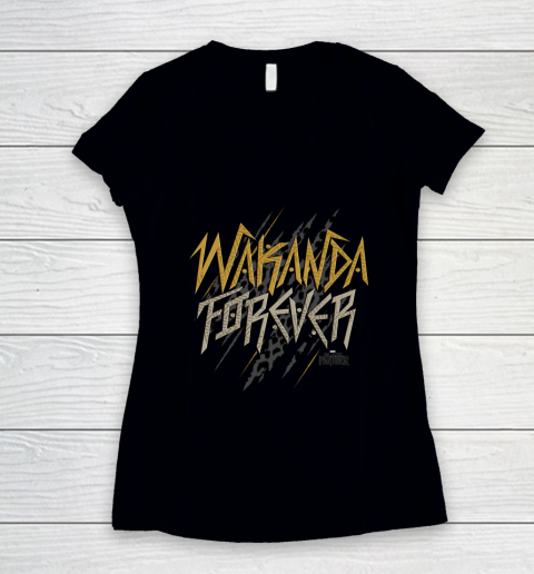 Marvel Black Panther Wakanda Forever Scratch Women's V-Neck T-Shirt