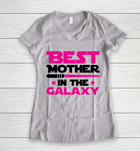 Mother's Day Funny Gift Ideas Apparel  Best Mother In The Galaxy T Shirt Women's V-Neck T-Shirt