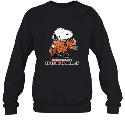 Snoopy A Strong And Proud Cincinnati Bengals NFL 5tl1 snoopy a strong and proud cincinnati bengals nfl sweatshirt 35 front black