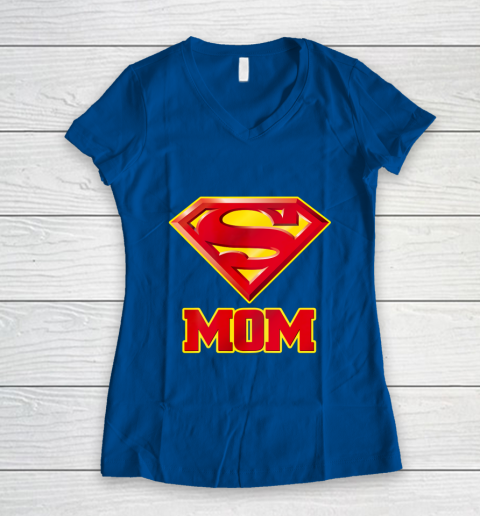 Super Mom Superman Logo Women's V-Neck T-Shirt 9