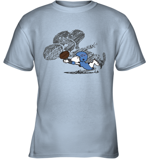 Tennessee Titans Snoopy Plays The Football Game h17b tennessee titans snoopy plays the football game youth t shirt 26 front light blue