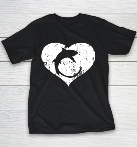 I Love Sharks Gifts Thresher Shark Heart Valentine Gift Youth T-Shirt