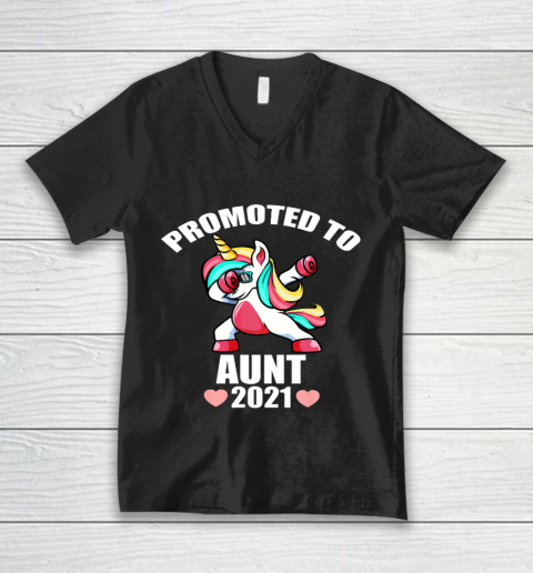 Promoted To Aunt 2021 Unicorn Girl V-Neck T-Shirt