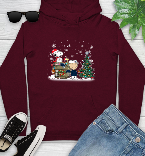NFL New England Patriots Snoopy Charlie Brown Christmas Football Super Bowl Sports Youth Hoodie 7