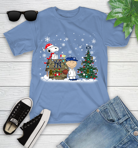 MLB New York Yankees Snoopy Charlie Brown Christmas Baseball Commissioner's Trophy Youth T-Shirt 15