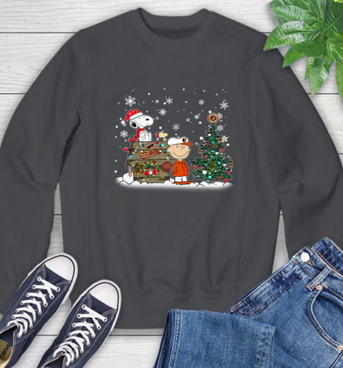 MLB Baltimore Orioles Snoopy Charlie Brown Christmas Baseball Commissioner's Trophy Sweatshirt 7 MLB Baltimore Orioles Snoopy Charlie Brown Christmas Baseball Commissioner's Trophy Sweatshirt - Image 7
