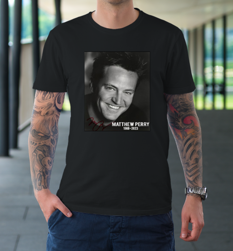 Matthew Perry 1969 2023 T-Shirt