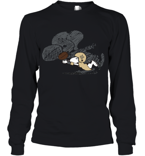 New Orleans Saints Snoopy Plays The Football Game Youth Long Sleeve
