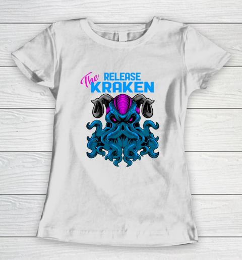 Kraken Sea Monster Vintage Release the Kraken Giant Kraken Women's T-Shirt