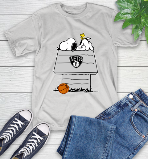 Brooklyn Nets NBA Basketball Snoopy Woodstock The Peanuts Movie T-Shirt