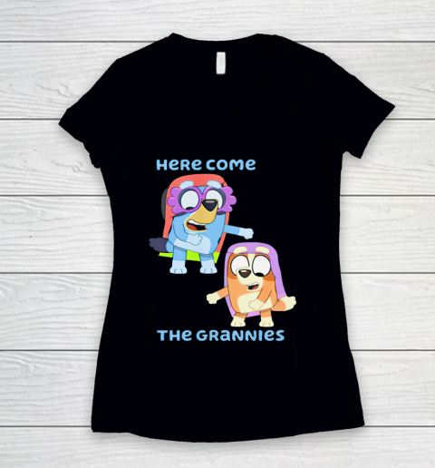 Blueys Shirt Here Come The Grannies Women's V-Neck T-Shirt