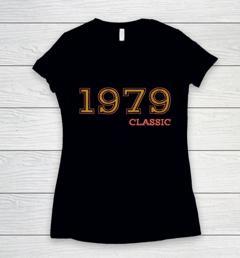 Mother's Day Funny Gift Ideas Apparel  39th Birthday Vintage T shirt, Classic 1979 Shirt, Gift Idea Women's V-Neck T-Shirt