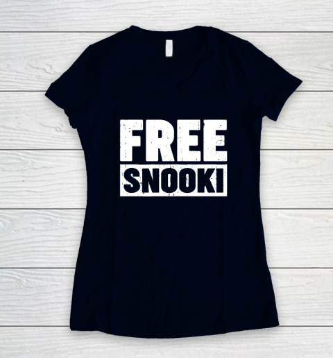 Free Snooki Women's V-Neck T-Shirt 2