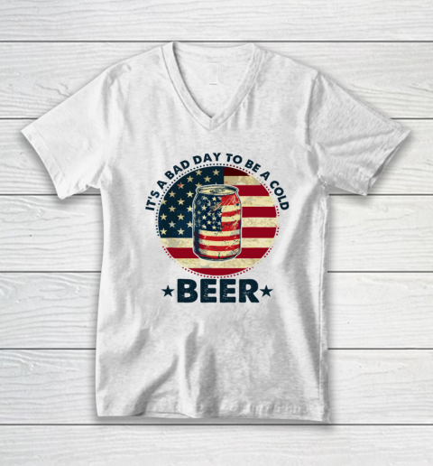 It's a Bad Day to Be a Cold Beer Vintage US Flag 4th of July V-Neck T-Shirt