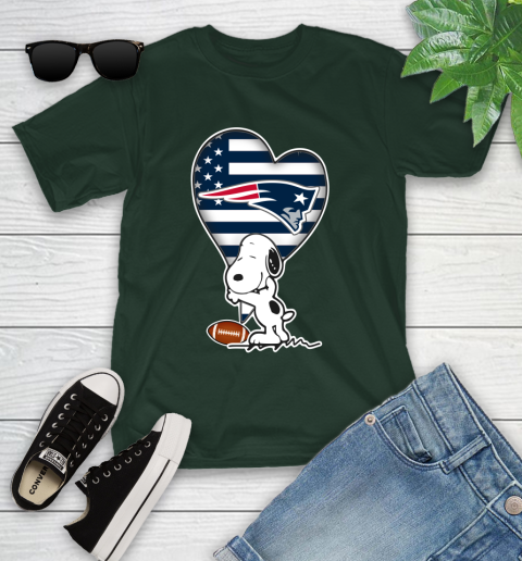 New England Patriots NFL Football The Peanuts Movie Adorable Snoopy Youth T-Shirt 5