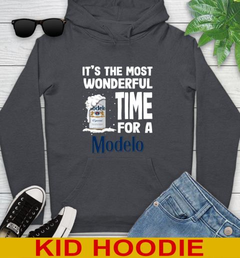 I't the most wonderful time for a Modelo Especial beer lovers 136