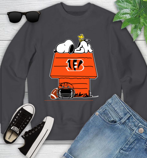 Cincinnati Bengals NFL Football Snoopy Woodstock The Peanuts Movie Youth Sweatshirt 6